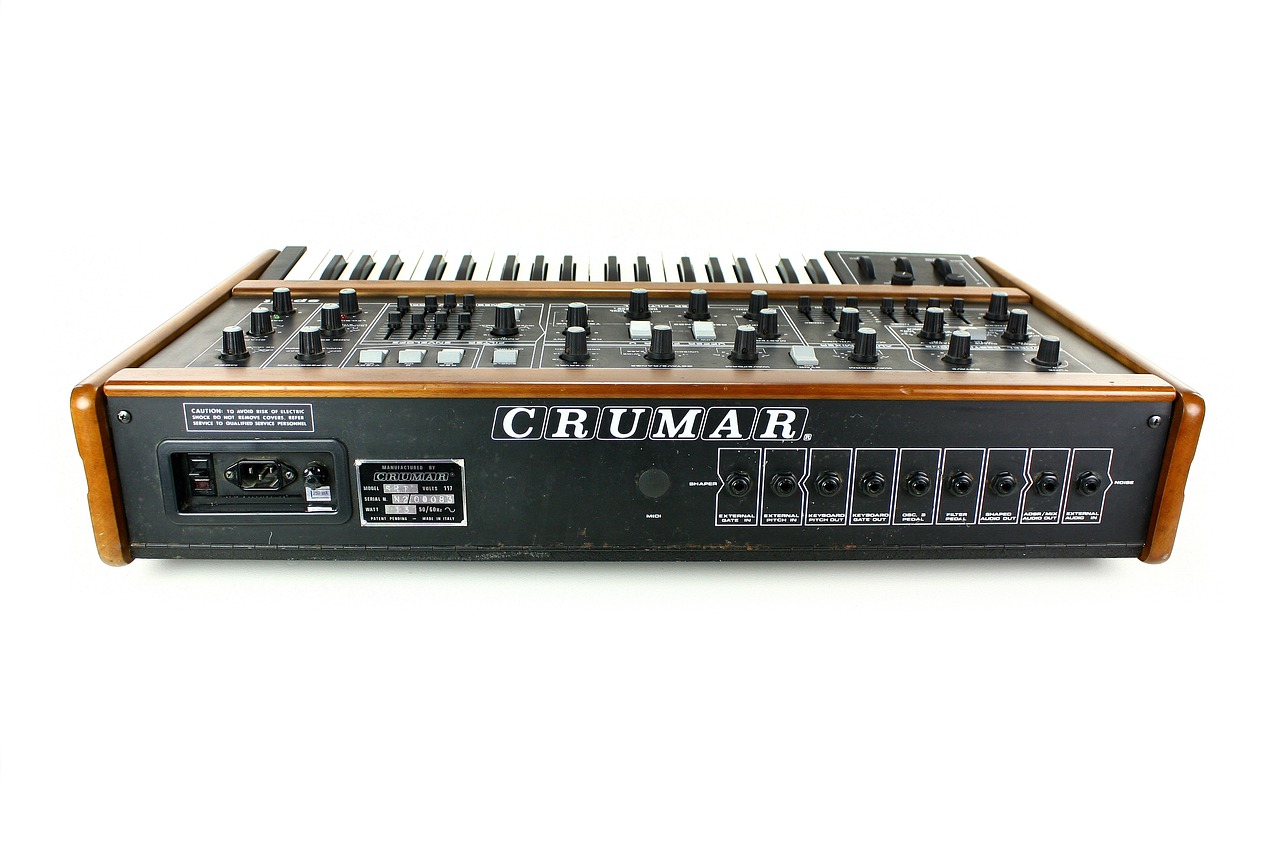 vintage synthesizer crumar crumar spirit free photo