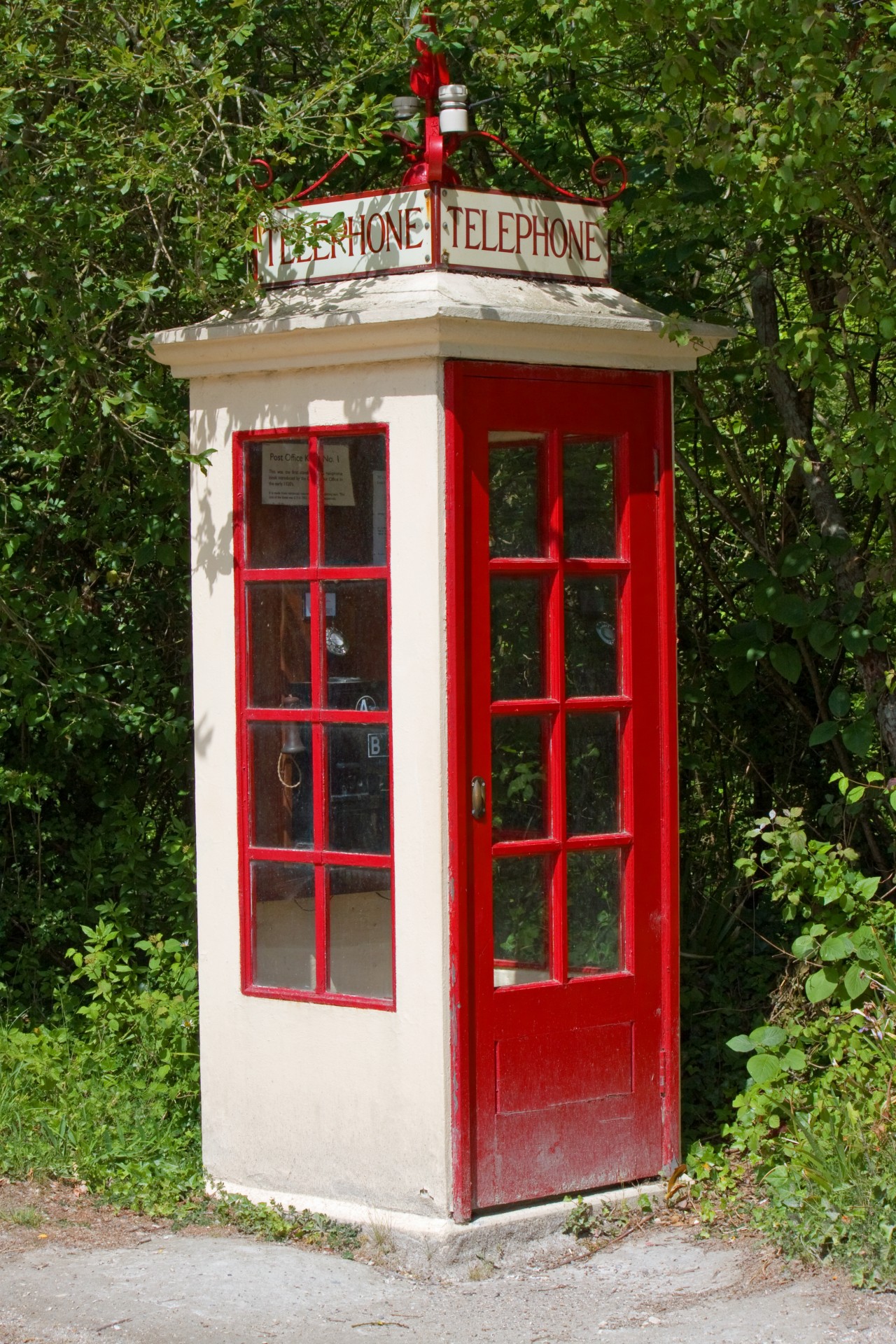 telephone box vintage old free photo