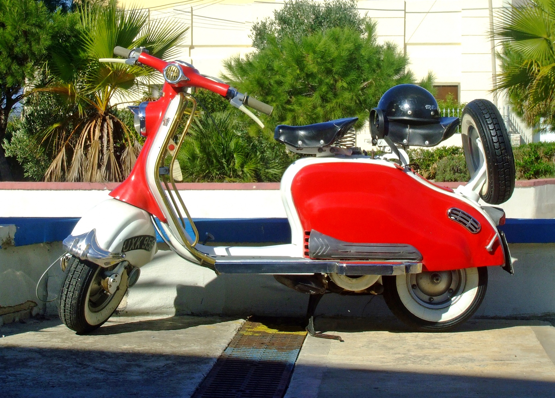 vespa scooter red scooter free photo