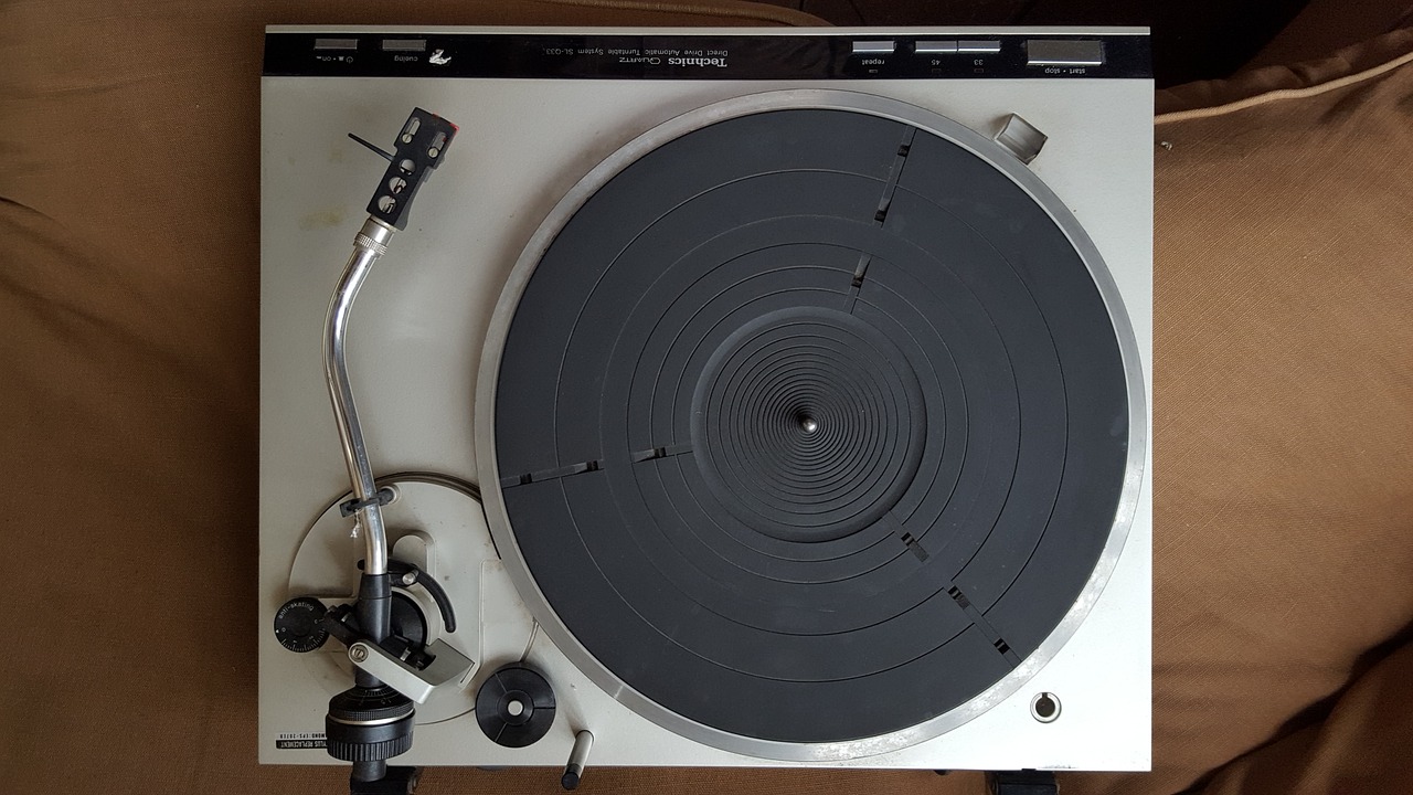 vinyl vintage spins disks free photo