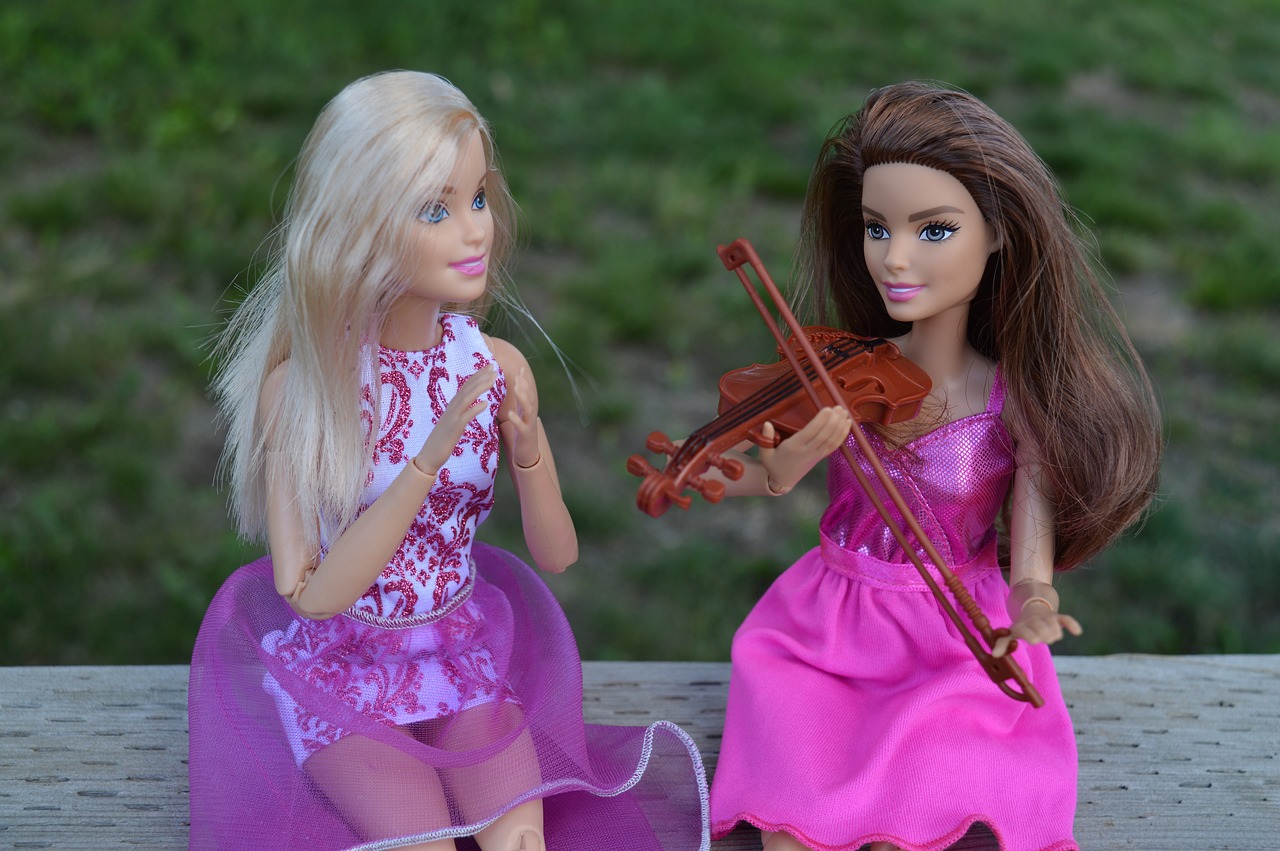 violin barbie doll free photo