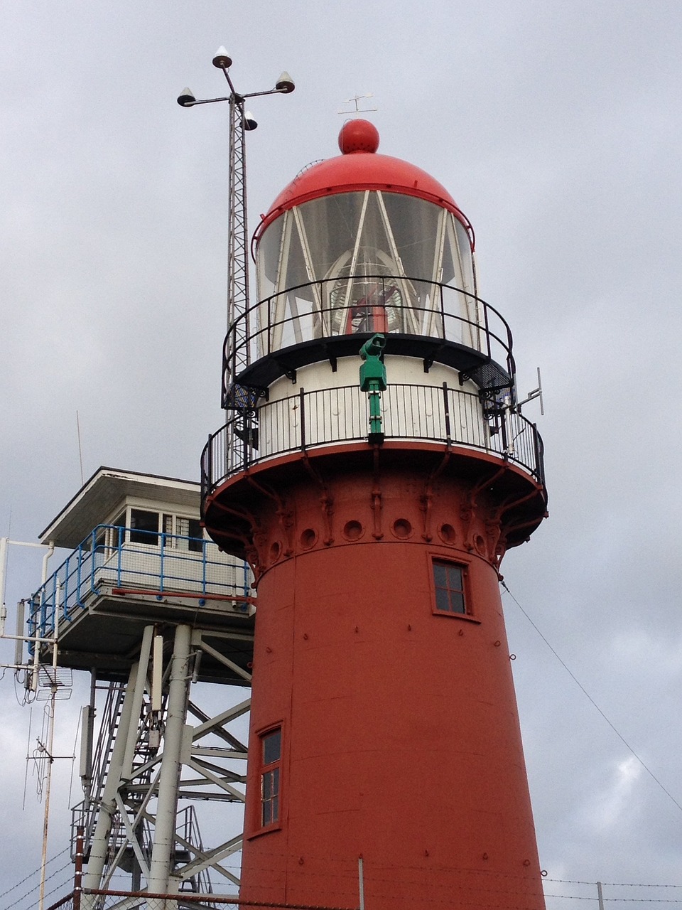 vlieland lighthouse winter free photo