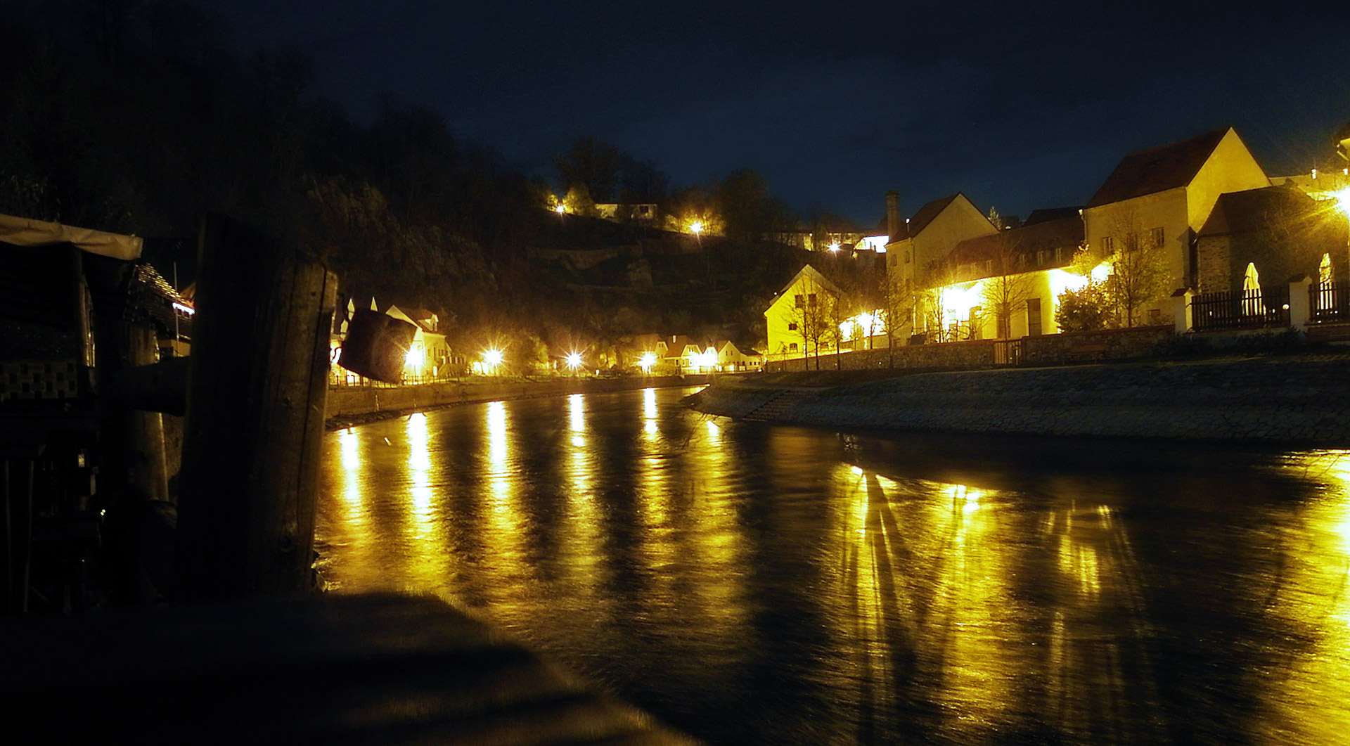 cesky krumlov vltava river free photo