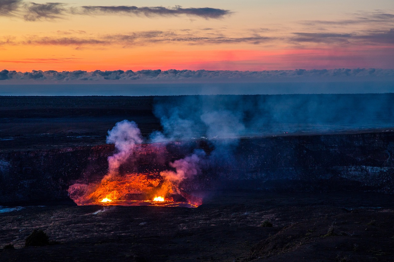 volcano halema‘uma‘u lava lake sunset free photo