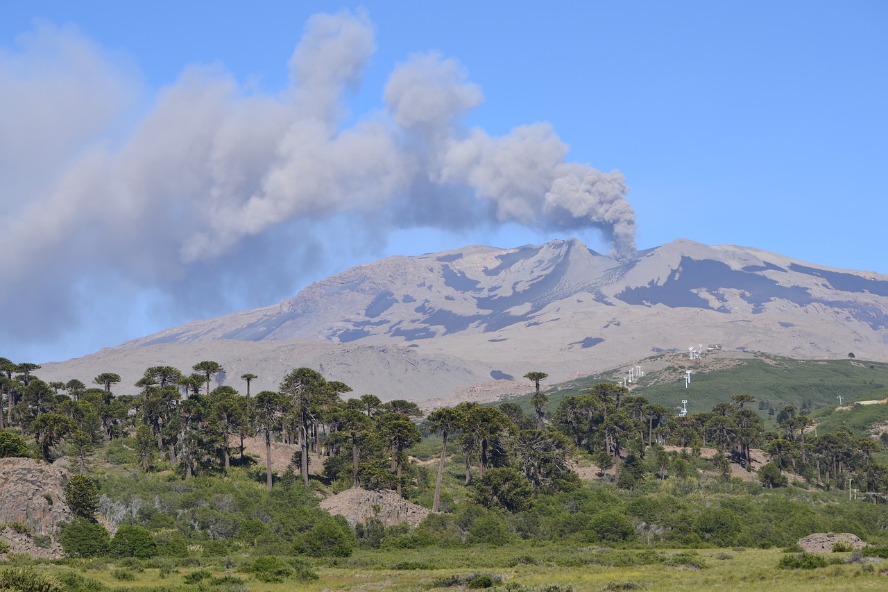 volcano eruption ash free photo
