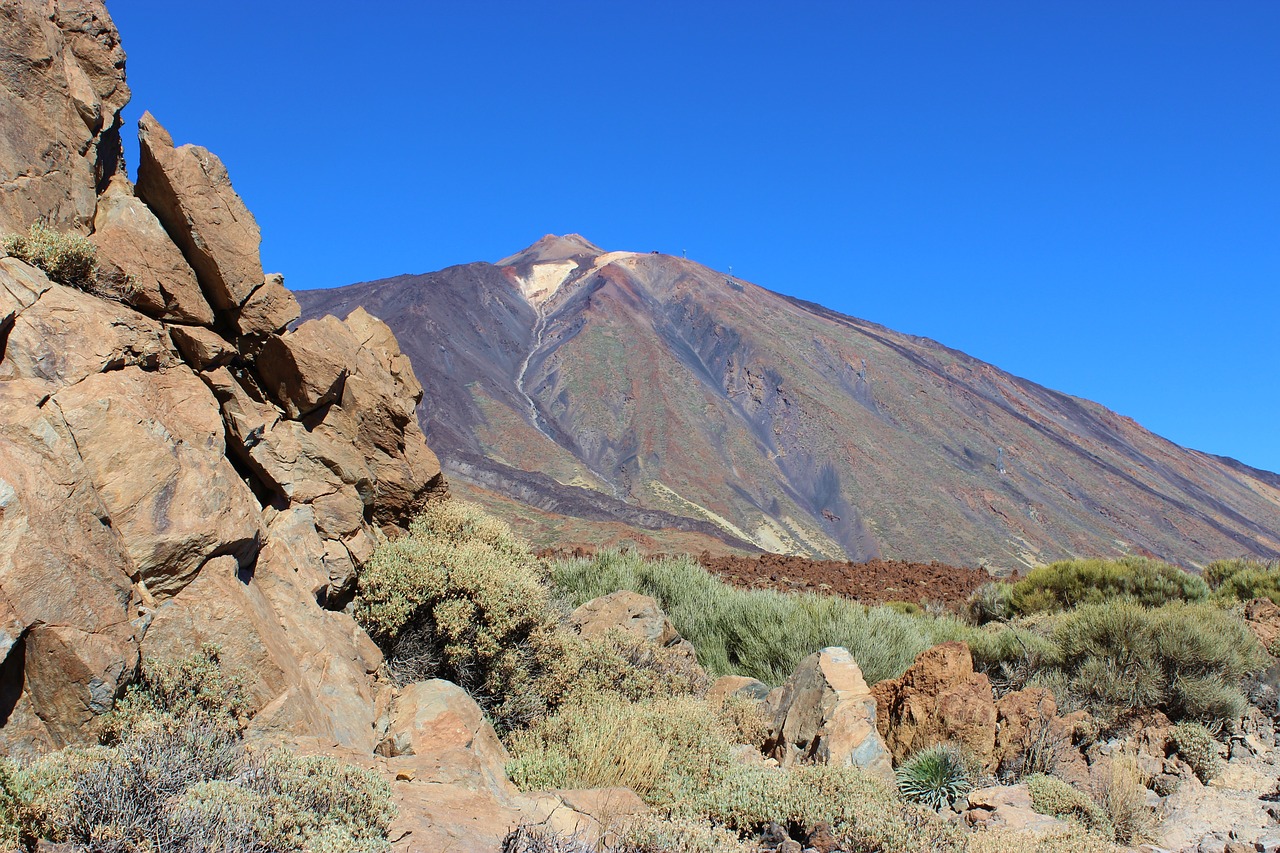 volcano mountain nature free photo