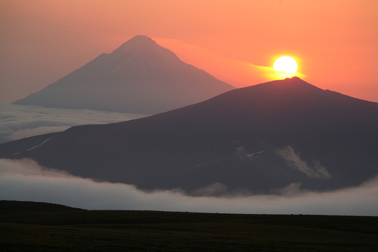 volcano sunset evening free photo