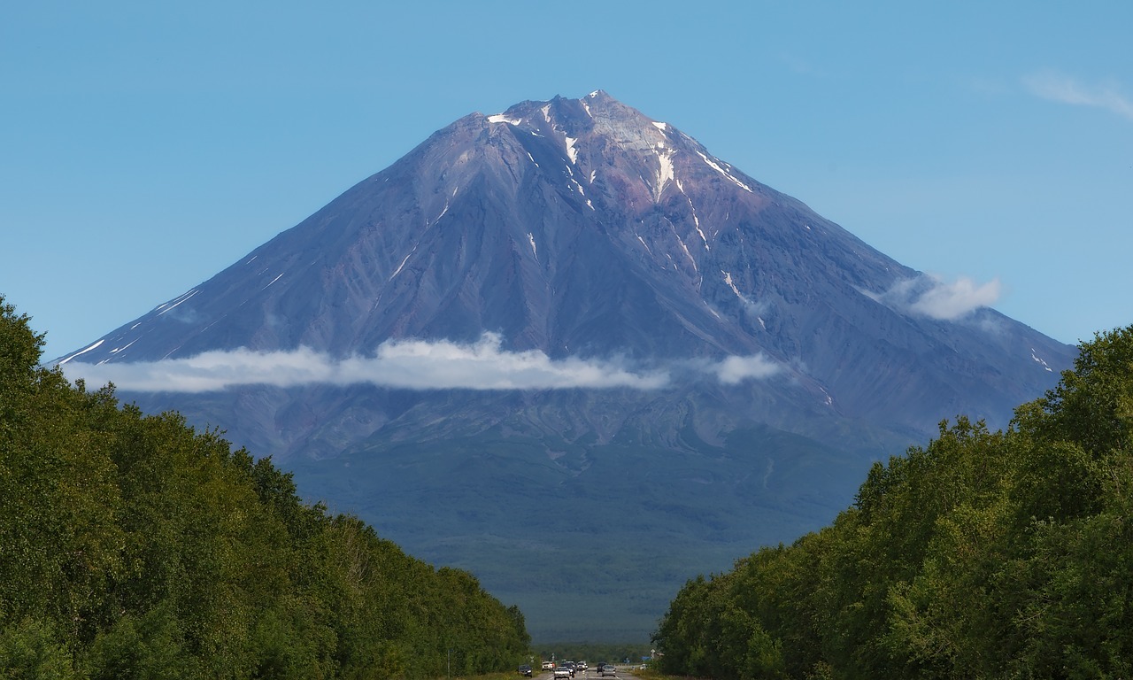 volcano  landscape  kamchatka free photo