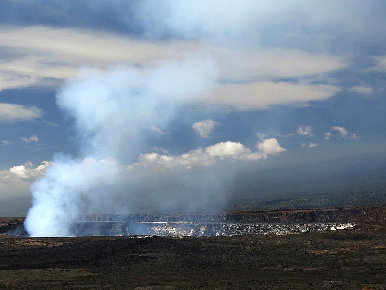 volcano caldera hawaii free photo