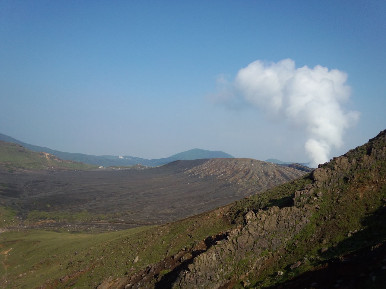 volcano aso plume free photo