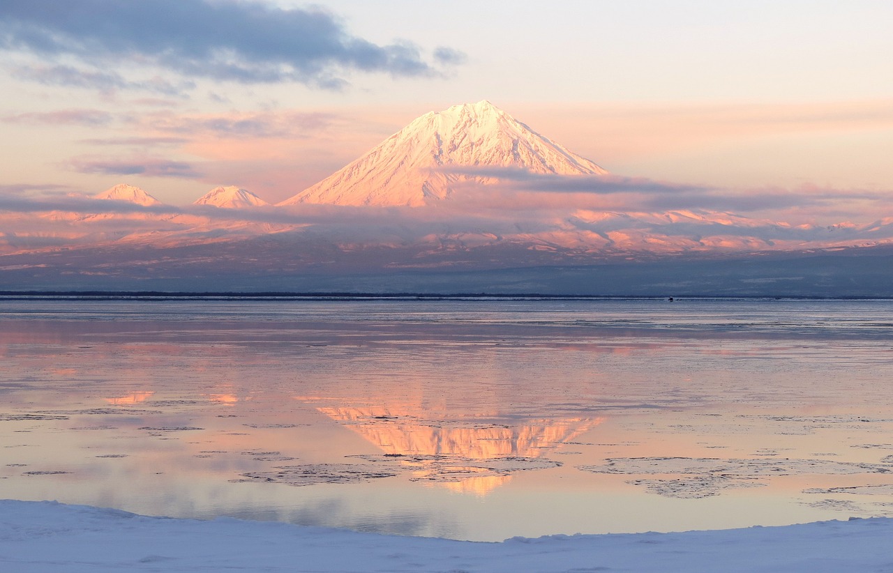 volcanoes mountains winter free photo