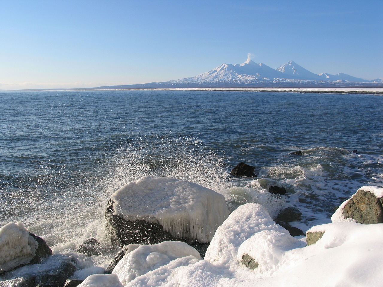 volcanoes mountains ocean free photo