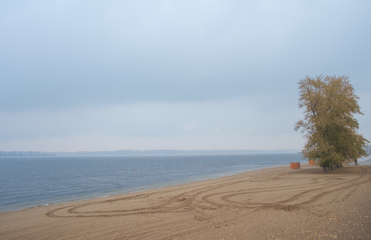 volga  river  tenderness free photo