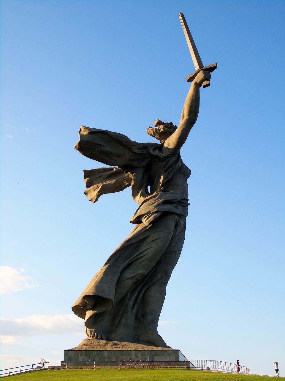 volgograd  mother motherland  city of hero free photo