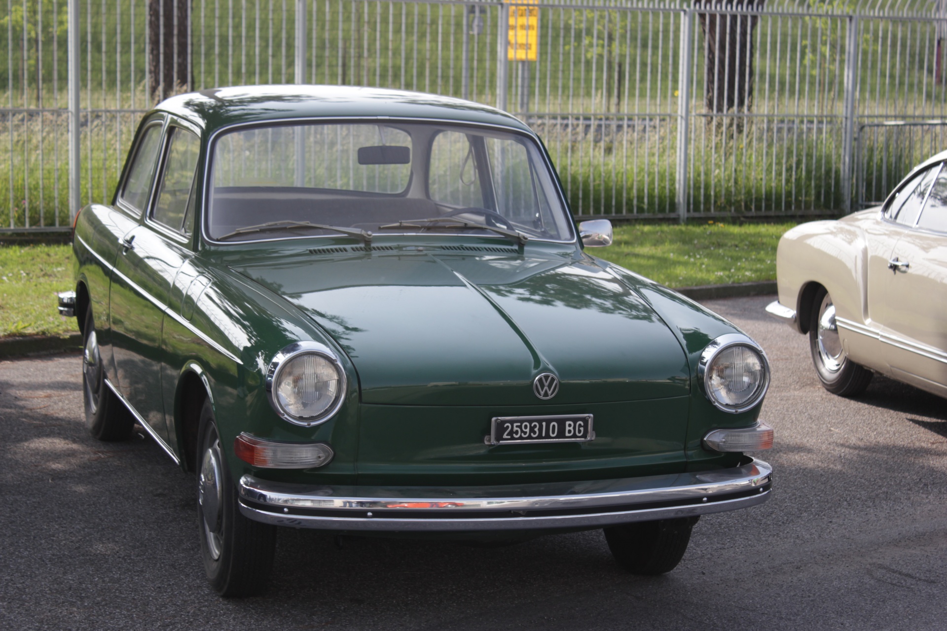 volkswagen 1600 car free photo