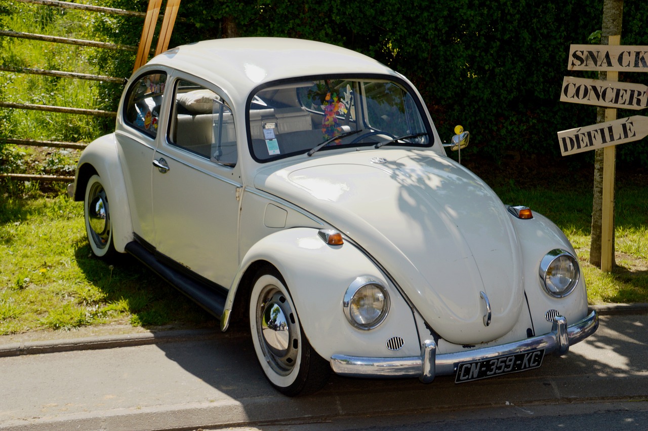 volkswagen beetle  car  vintage free photo