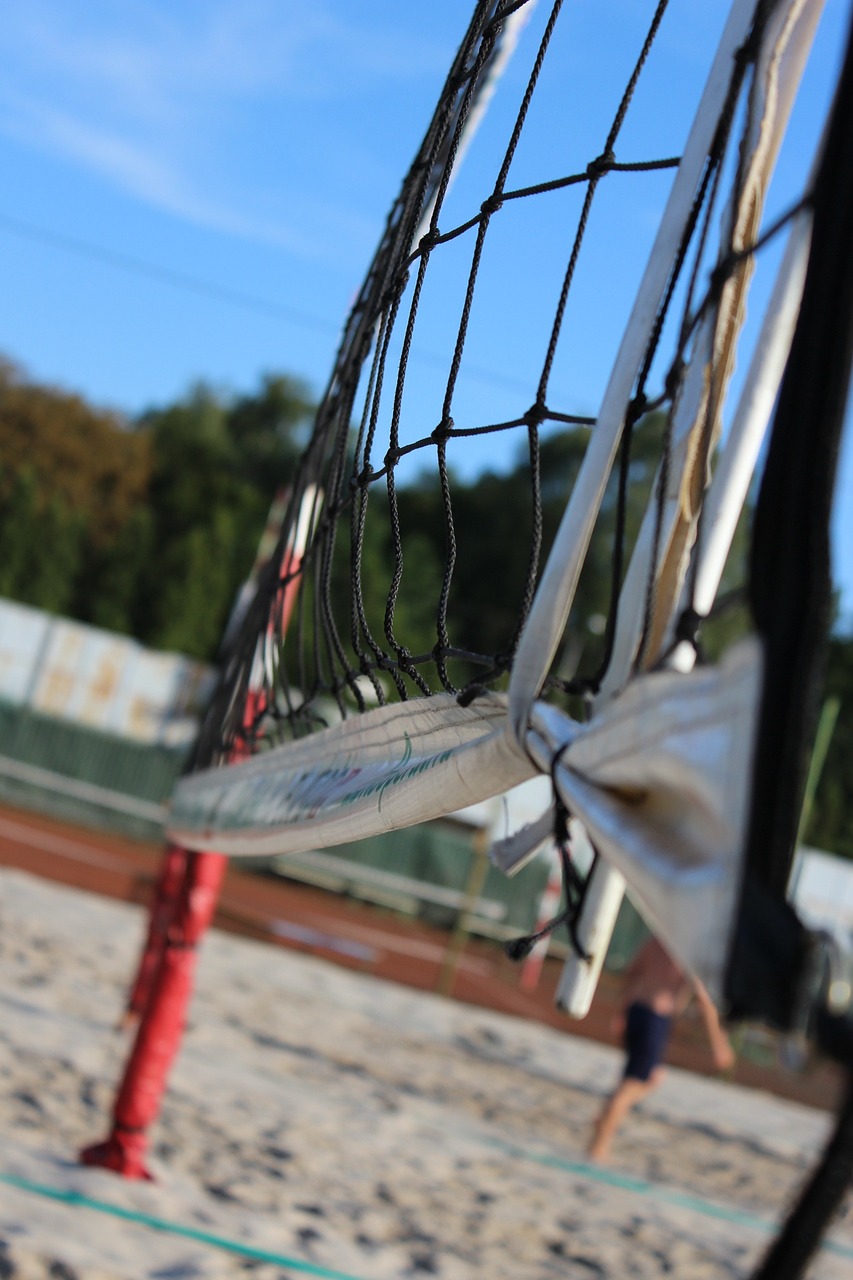 volleyball beach-suit sport free photo