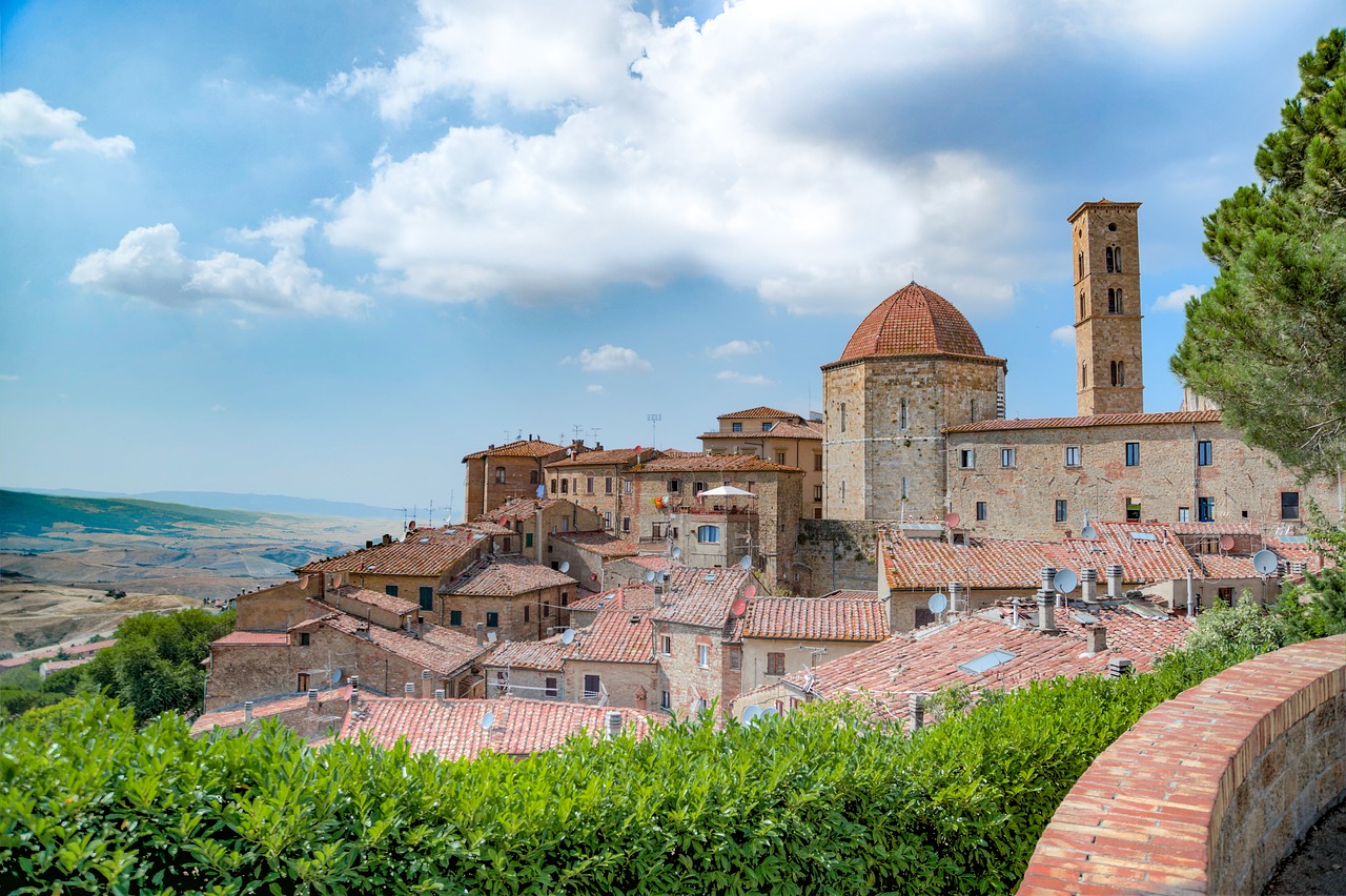 volterra city medieval free photo