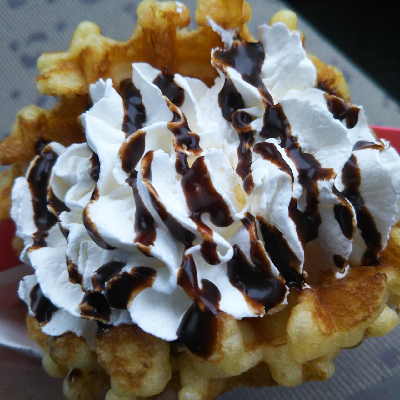 waffle whipped cream chocolate source free photo