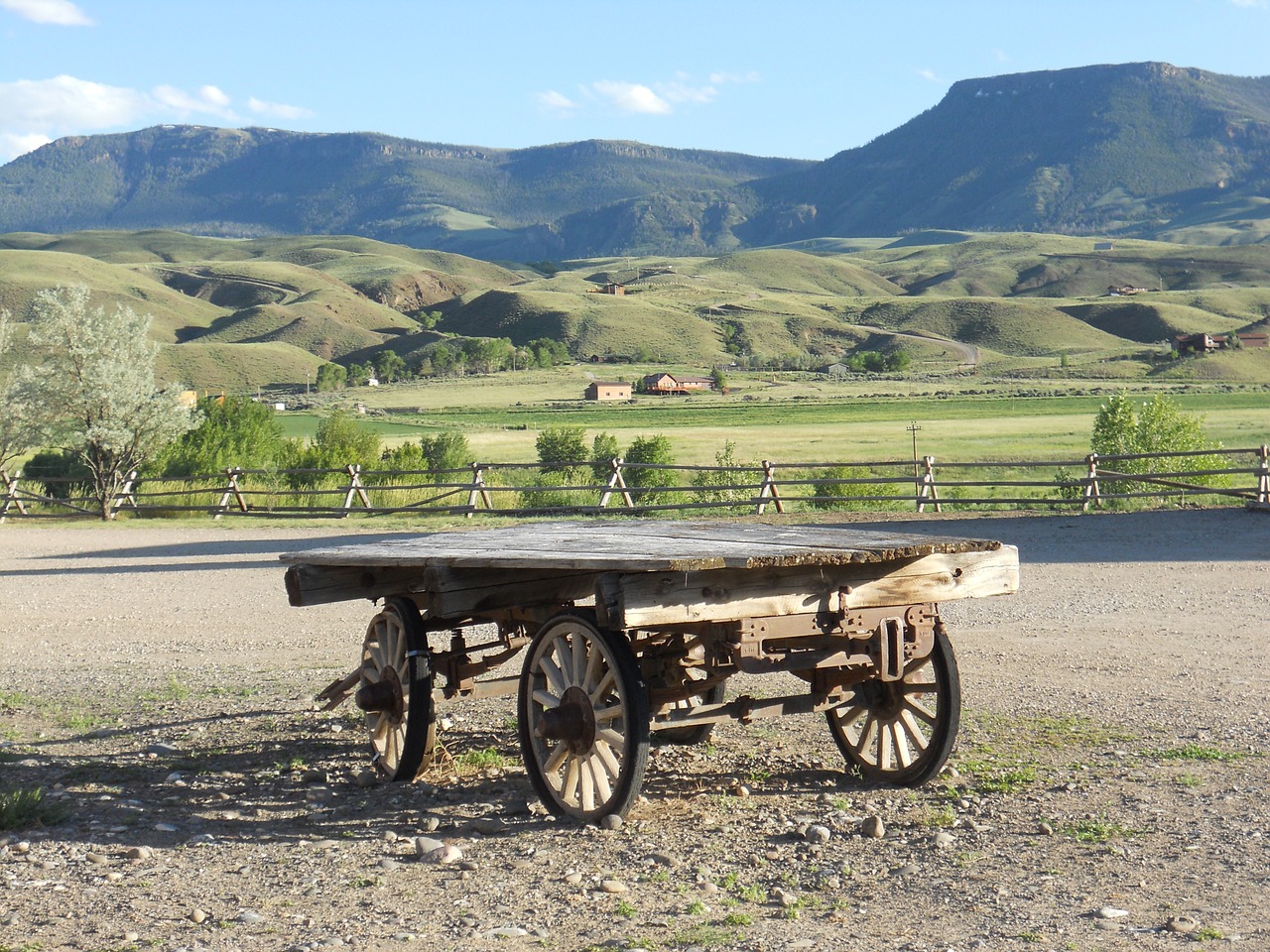 wagon prairie vintage free photo