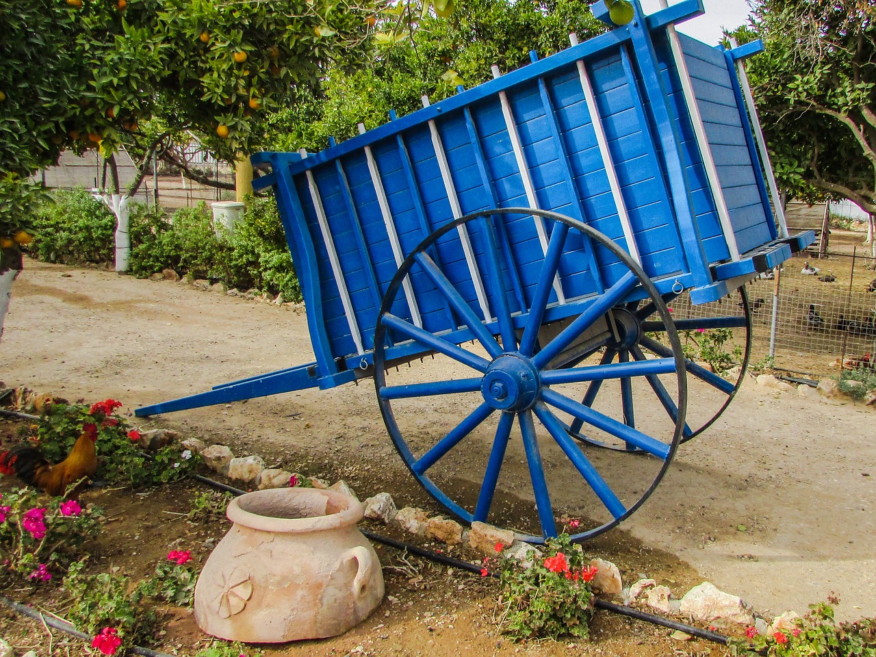 wagon blue wheel free photo