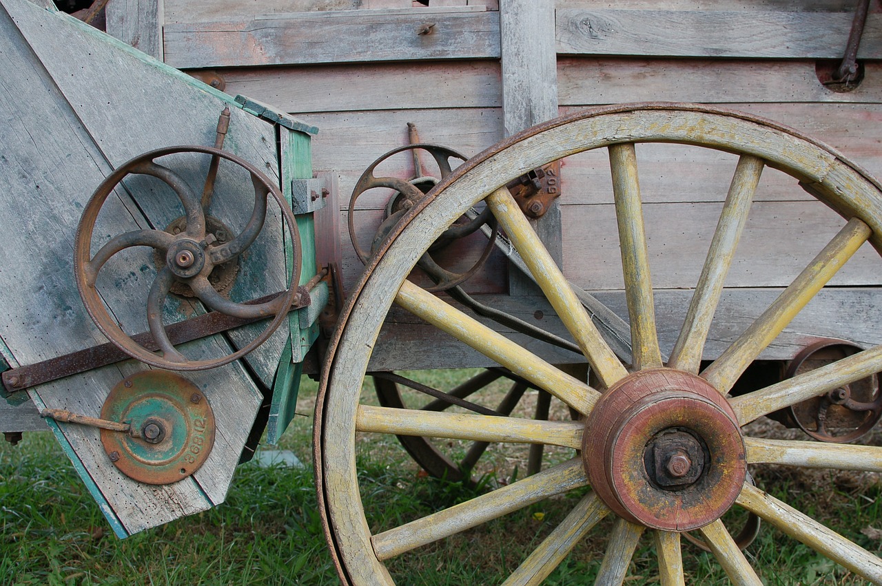 wagon wheel wood free photo