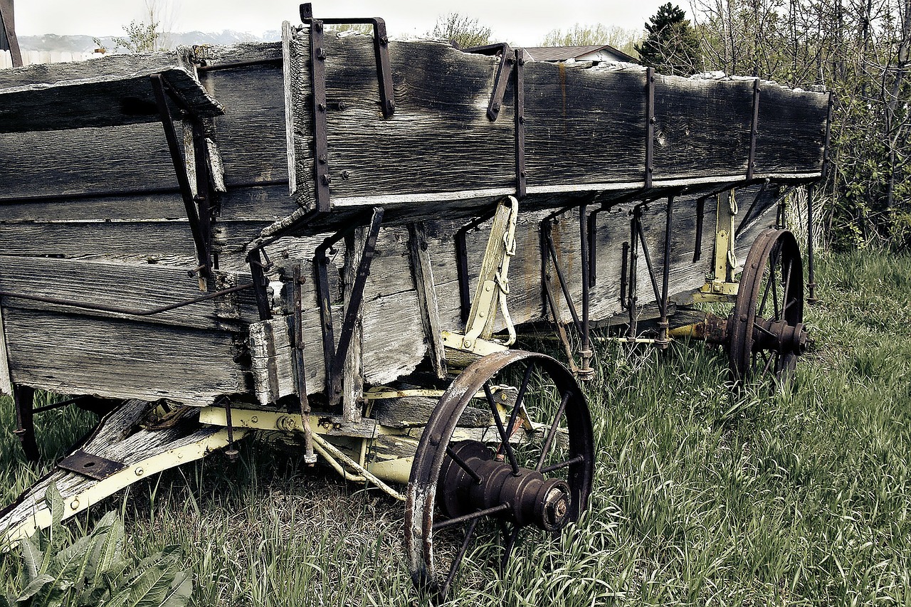 wagon weathered wooden free photo