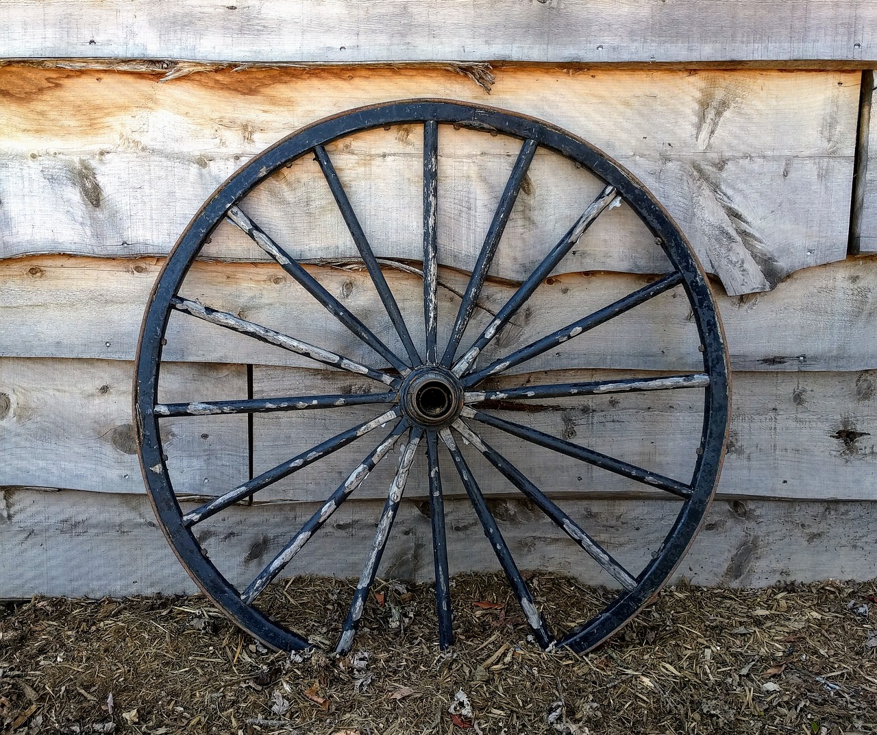 wagon wheel western rustic free photo