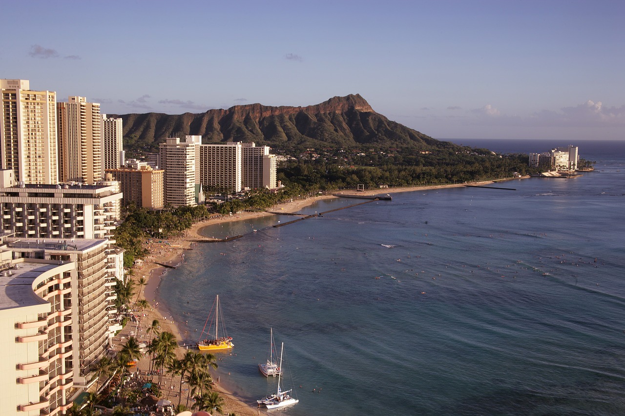 waikiki beach honolulu hawaii free photo