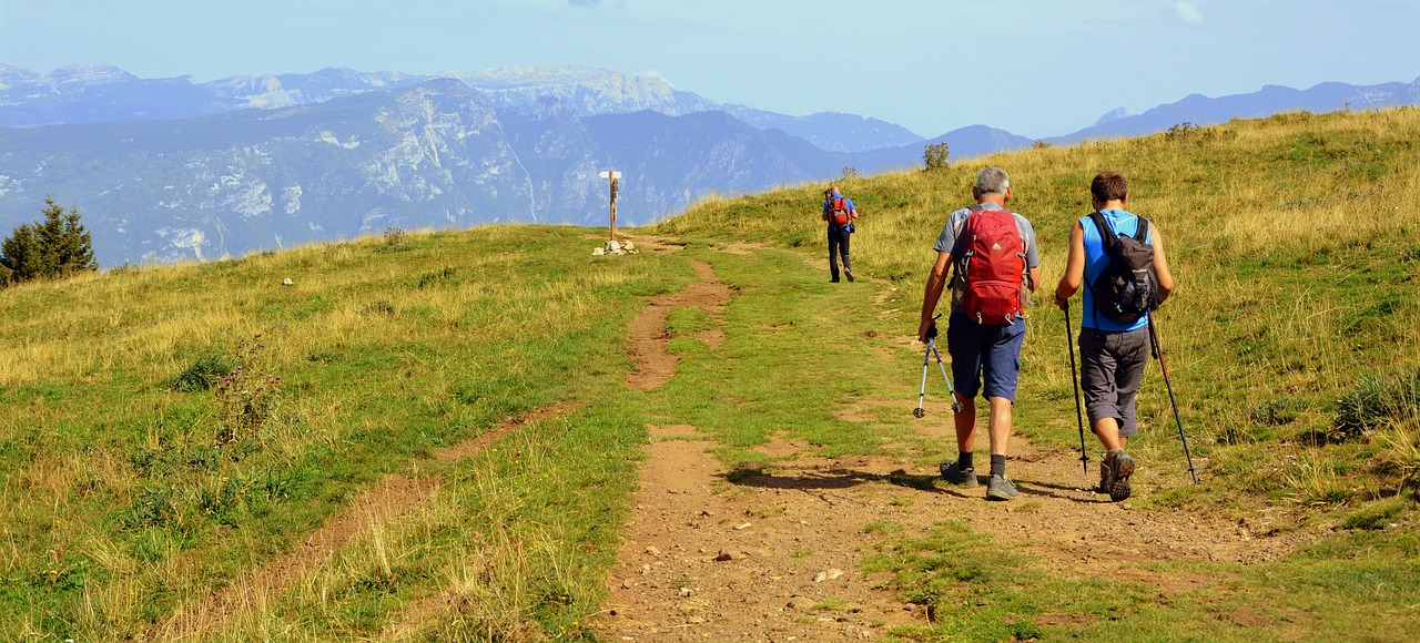 walk excursion mountain free photo