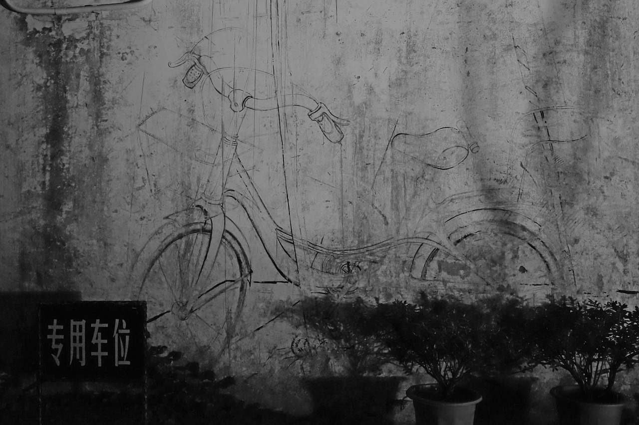 wall painting bike free photo