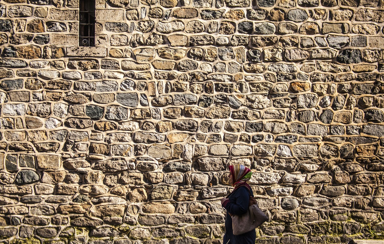 human wall women's free photo