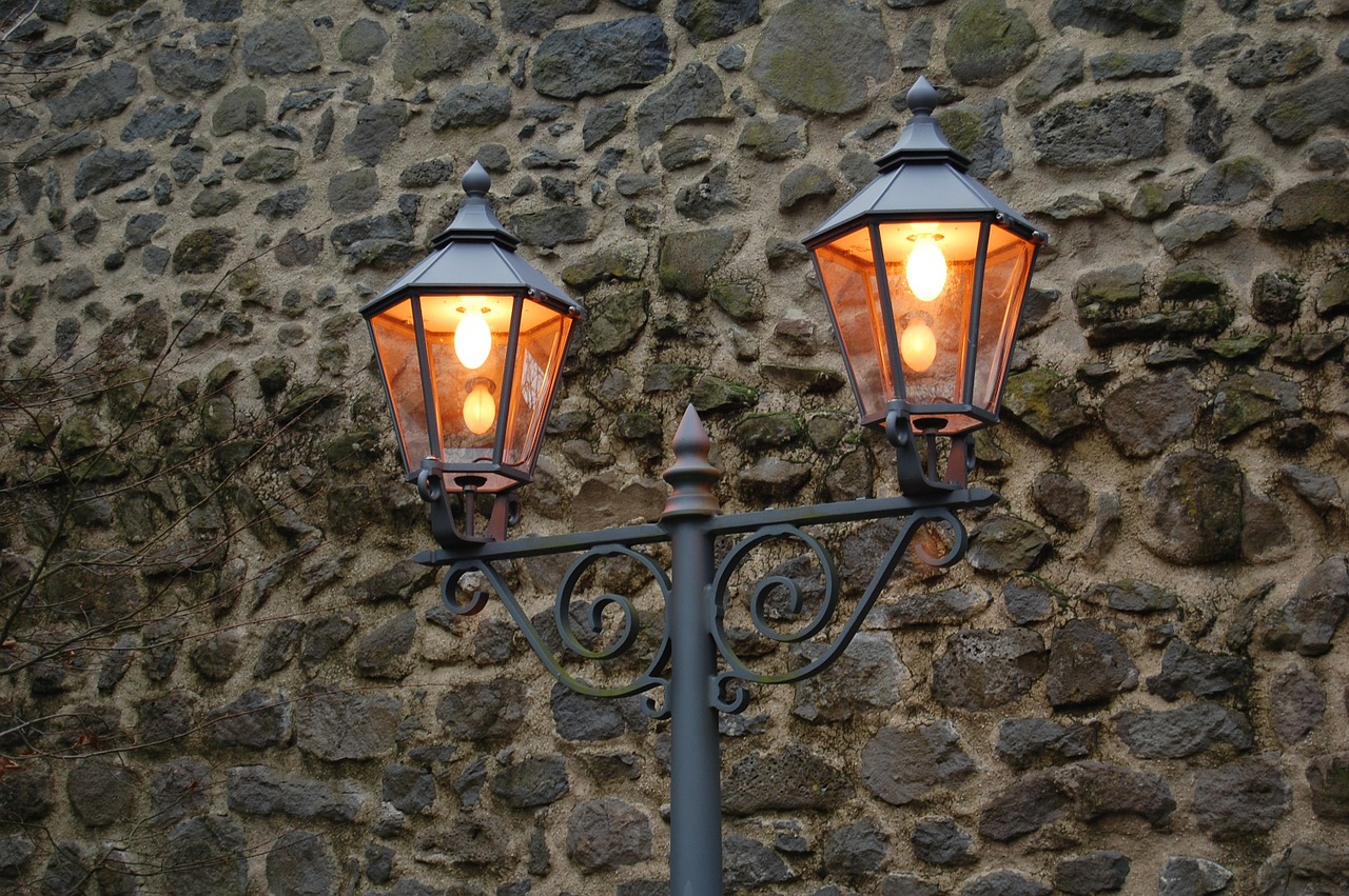 wall masonry lamp free photo