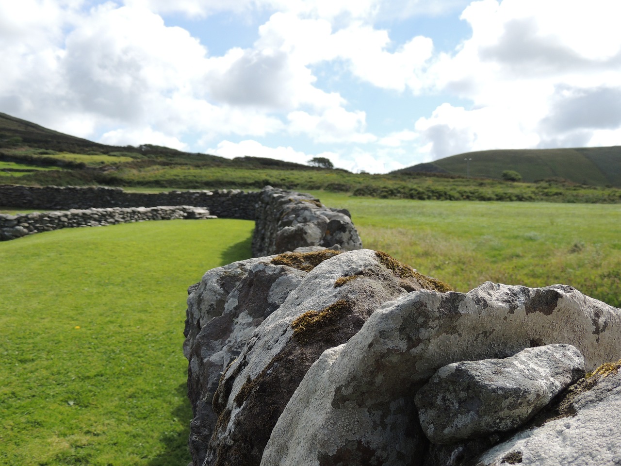 wall stone wall ireland free photo