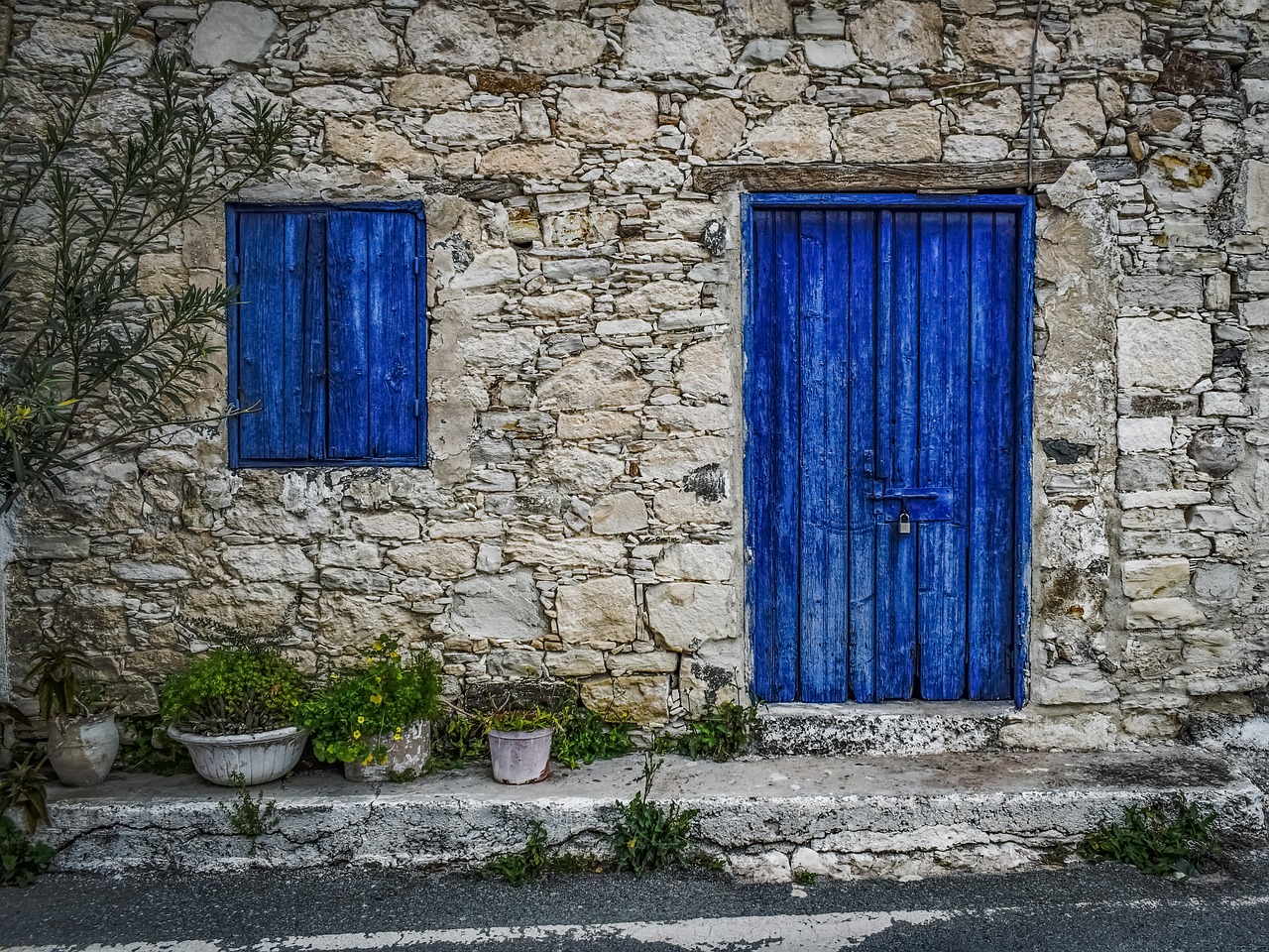 wall old window free photo