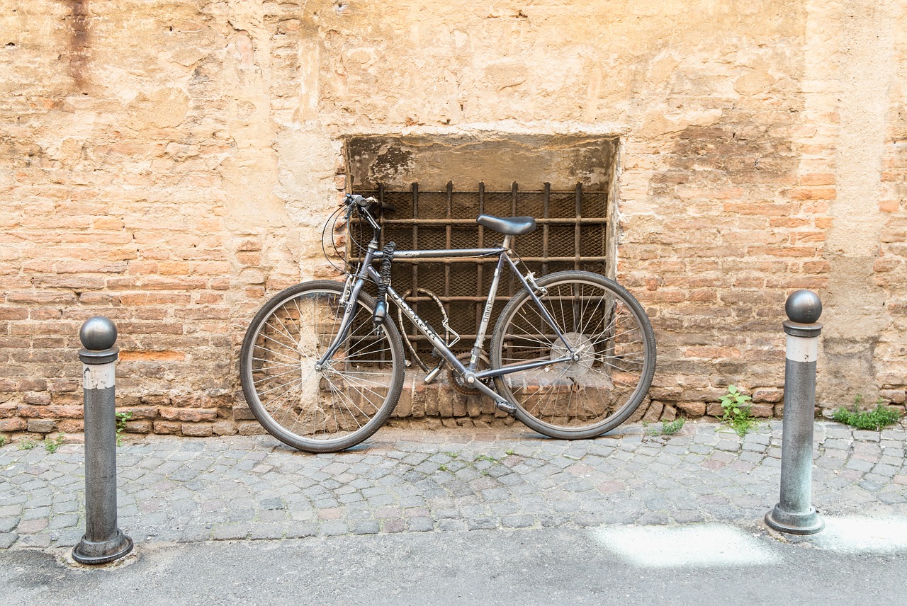 wall  bike  bicycle free photo
