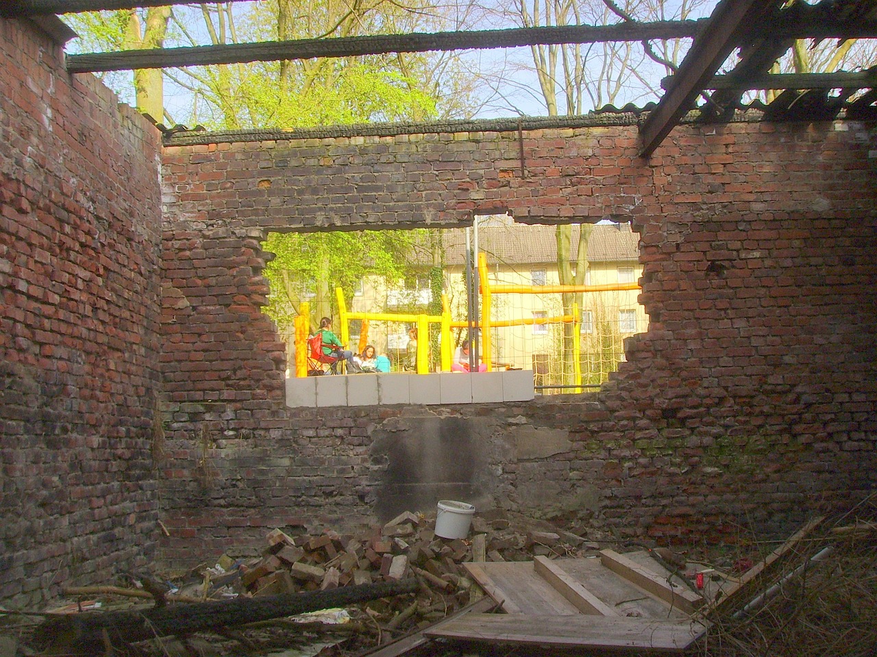 wall hole brick free photo