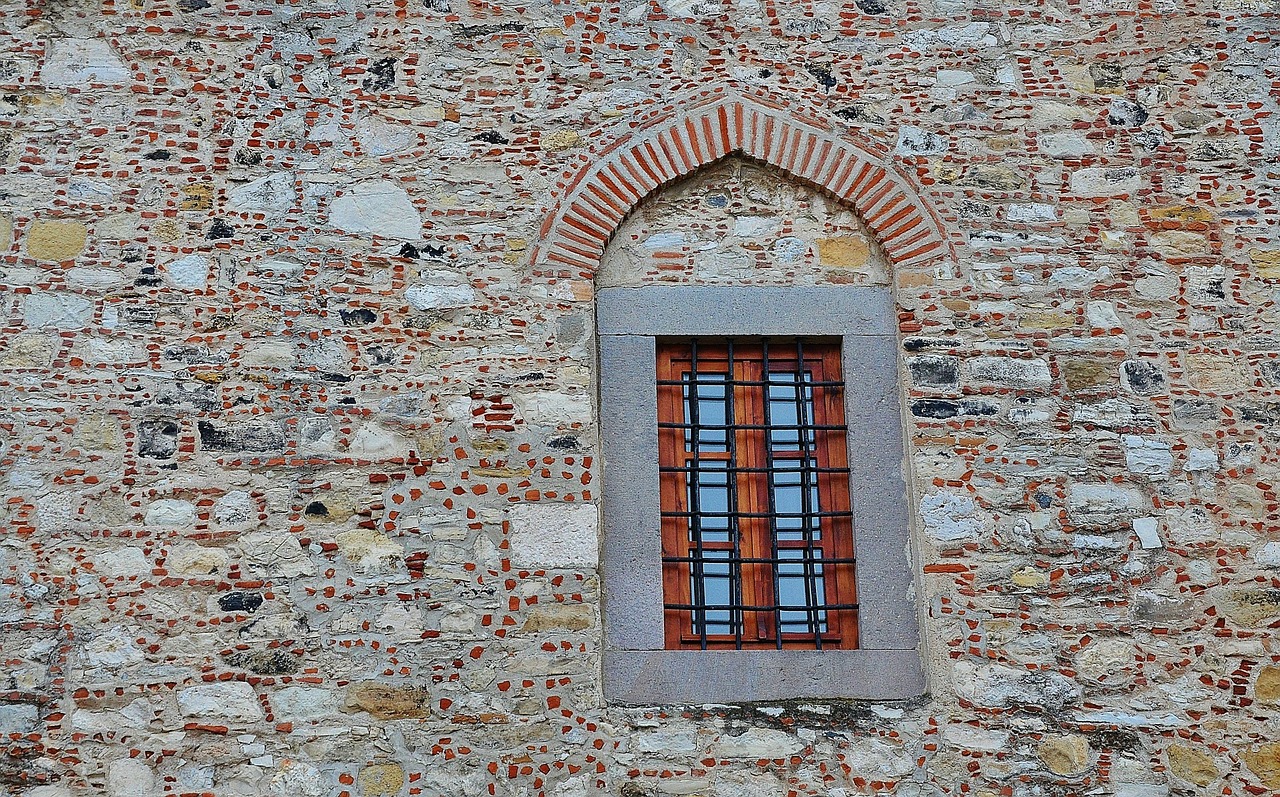 wall stones old free photo