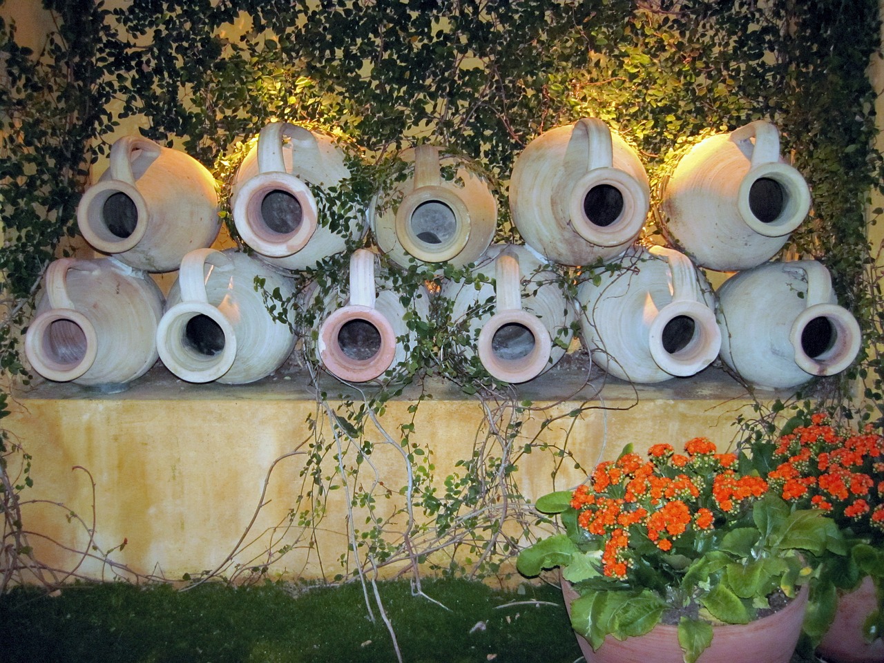 wall pottery pots free photo