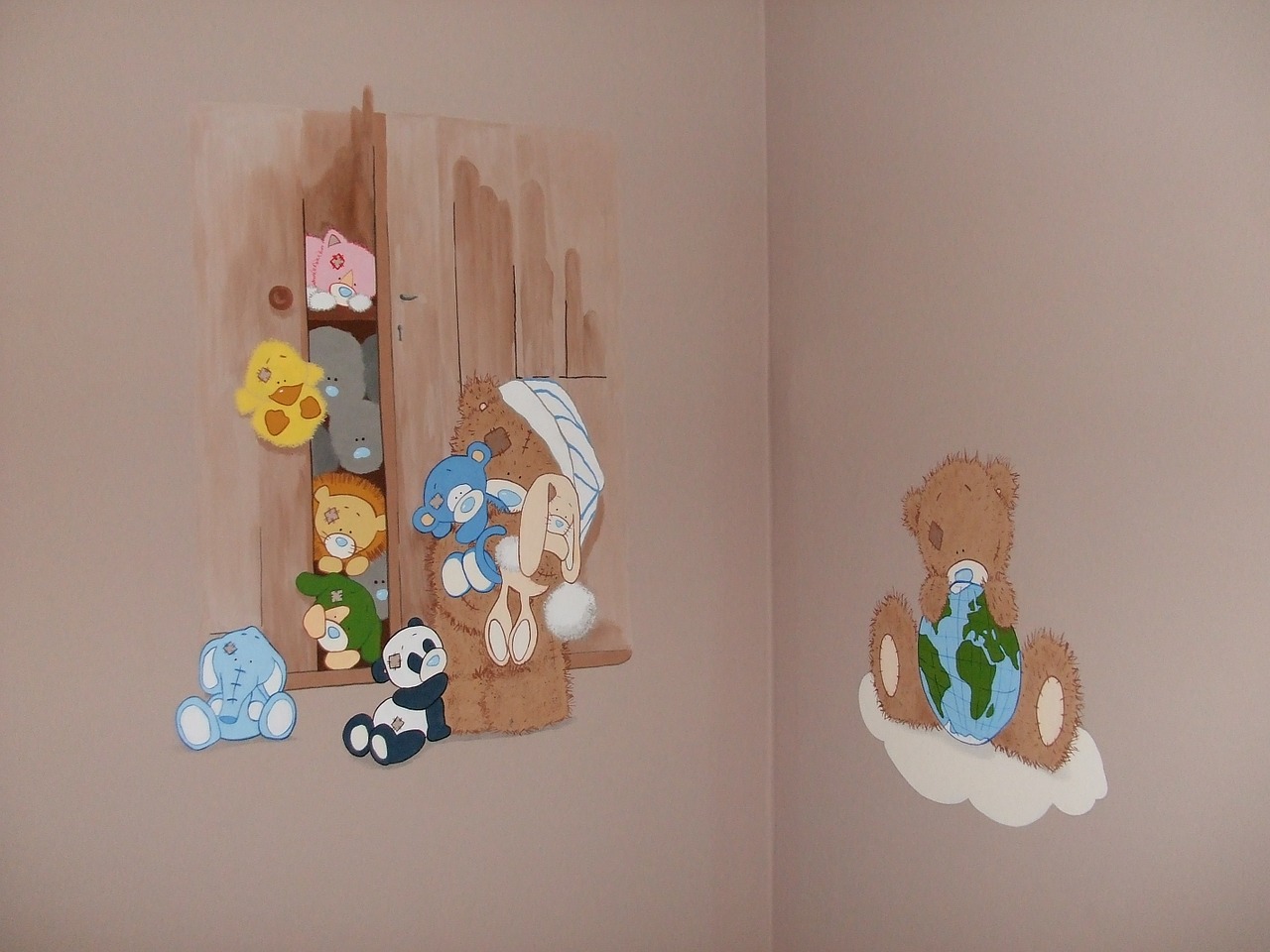 wall painting plush teddy bear teddy bear free photo