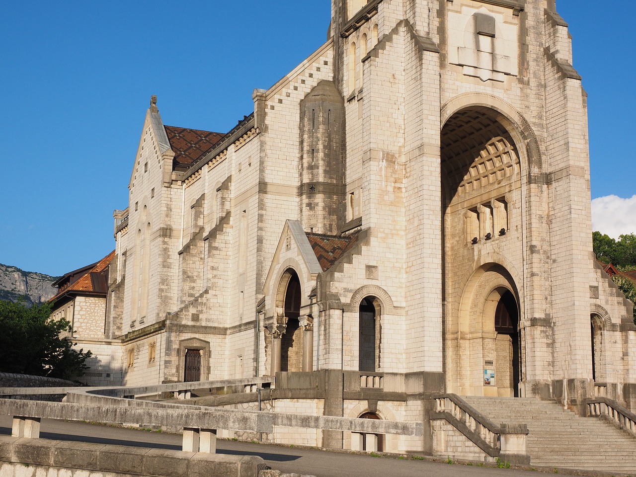 wallfahrtskirche la visitation church annecy free photo