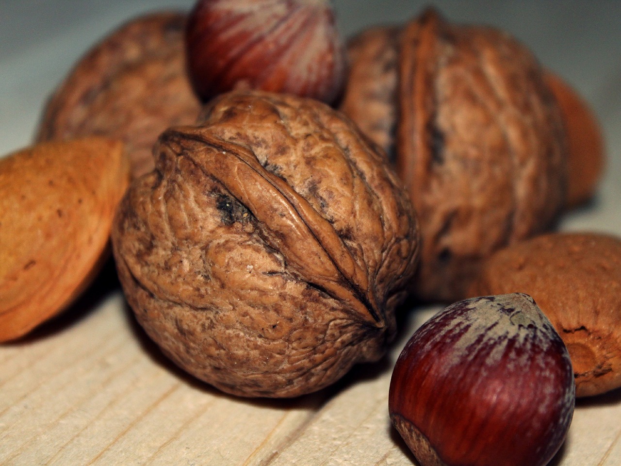 walnut hazelnut almonds free photo