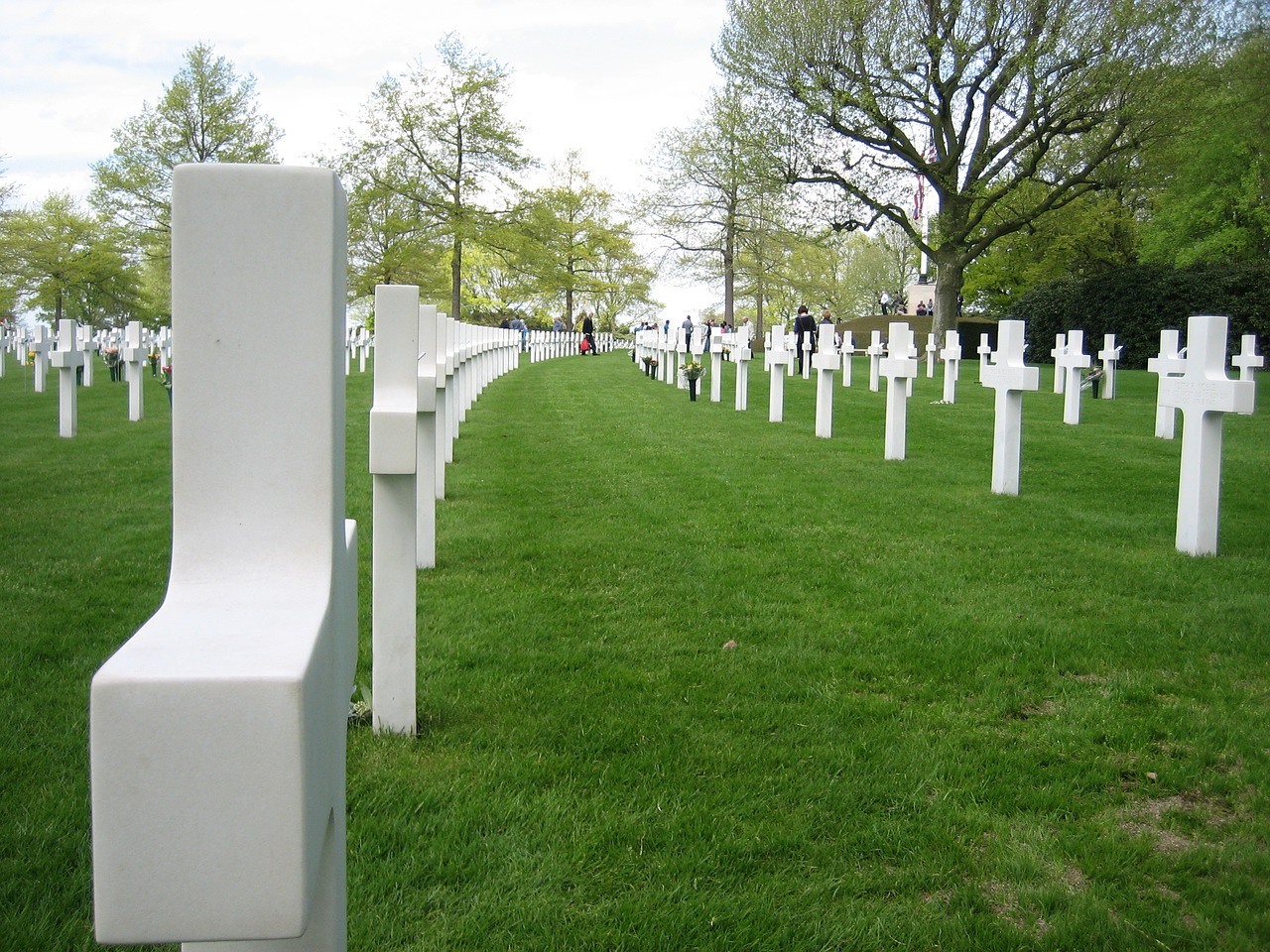 war cemetery margraten free photo
