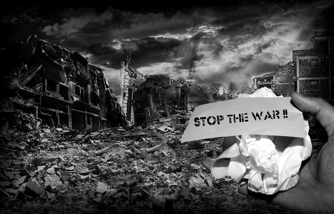 war warzone refugees free photo