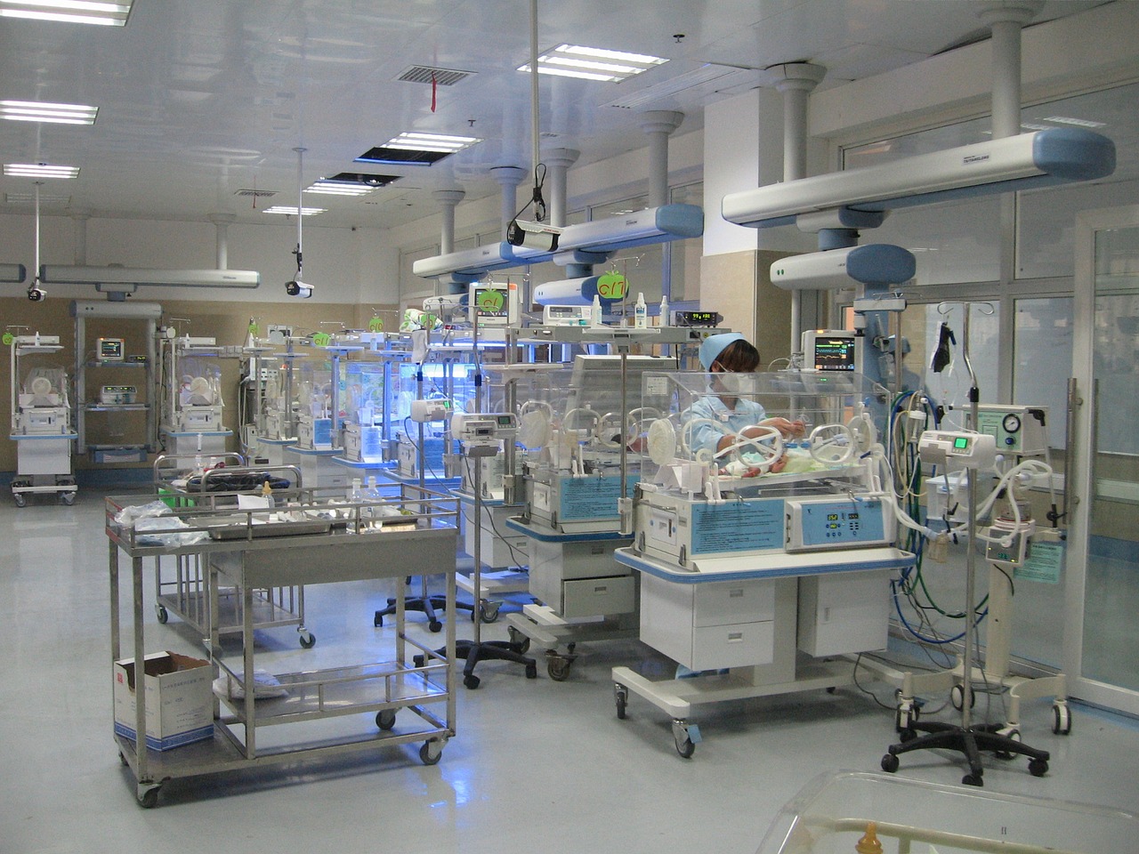 ward newborn laboratory free photo