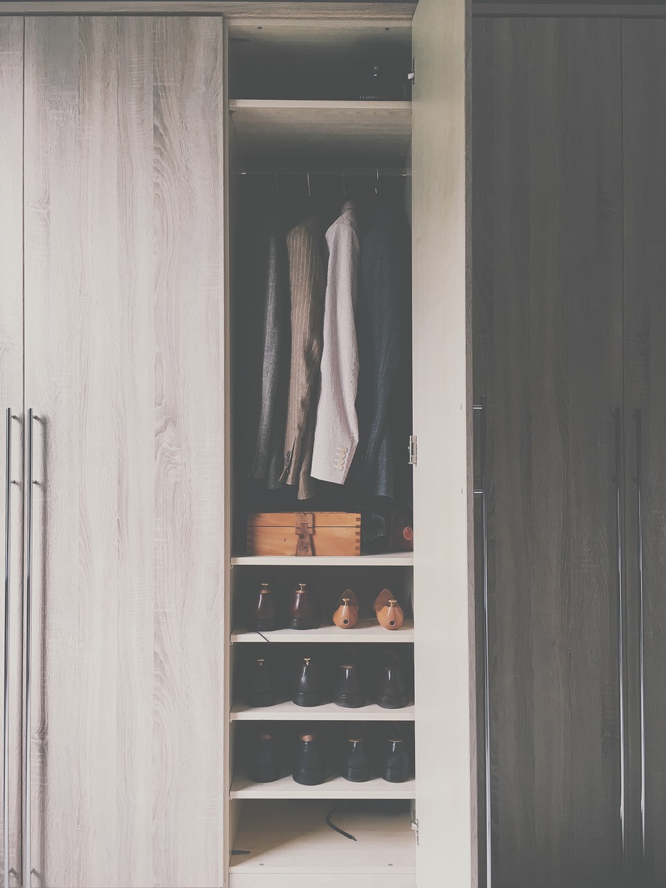 wardrobe closet cabinet free photo
