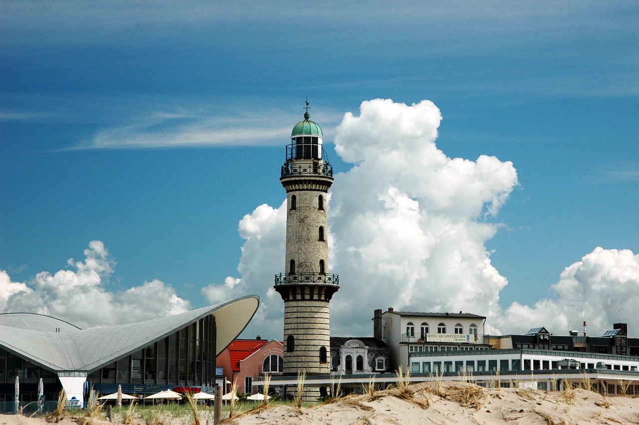 warnemünde lighthouse baltic sea free photo