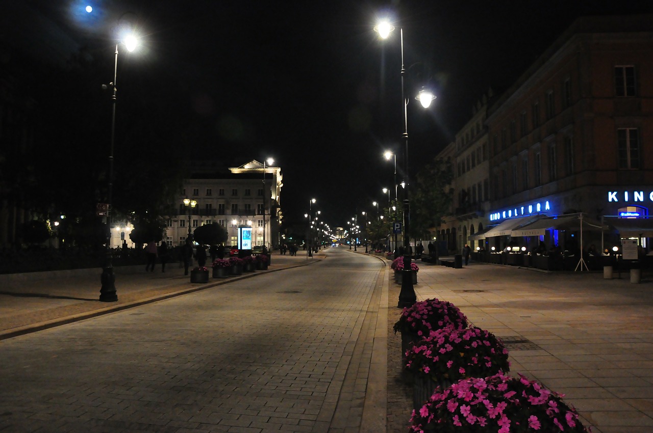 warsaw the old town street free photo