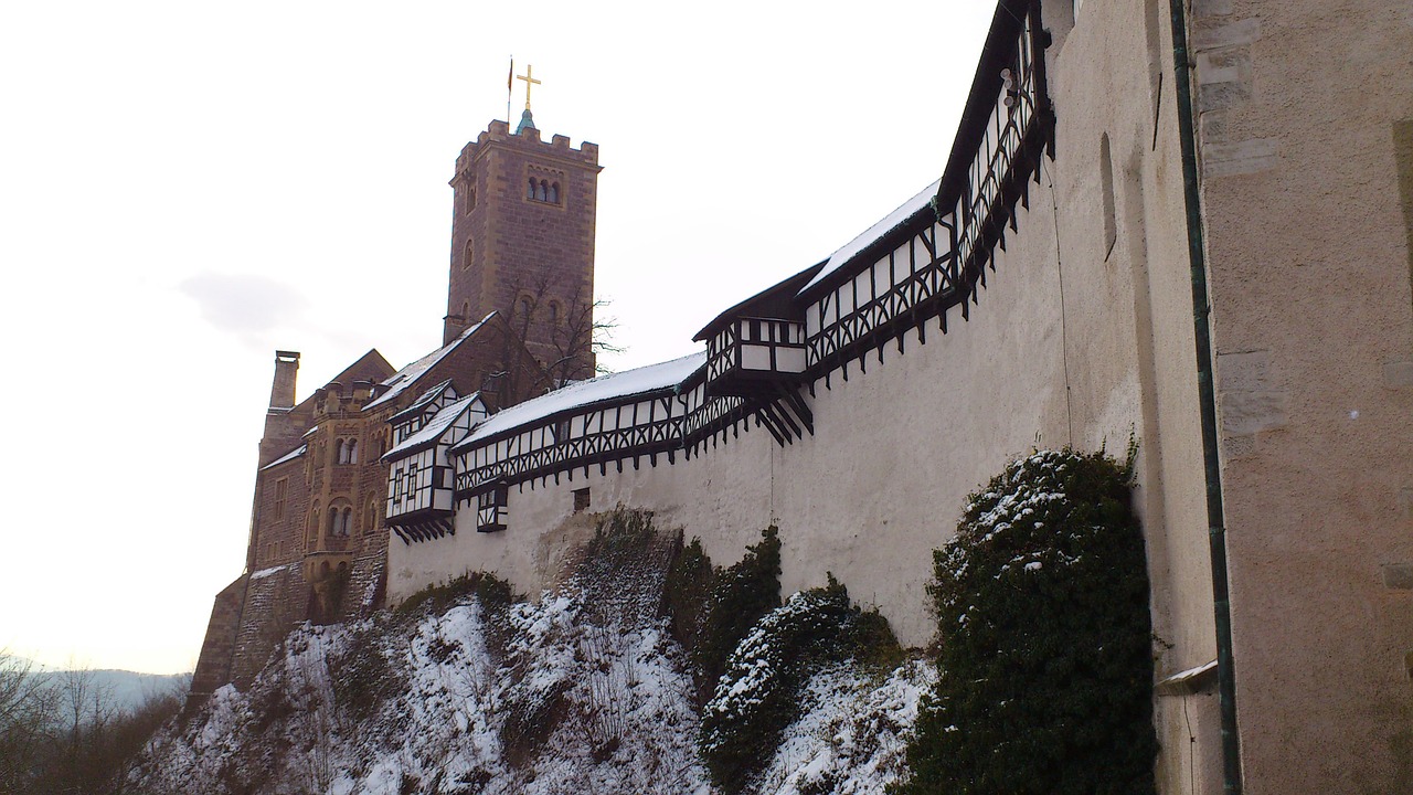 wartburg castle eisenach winter free photo
