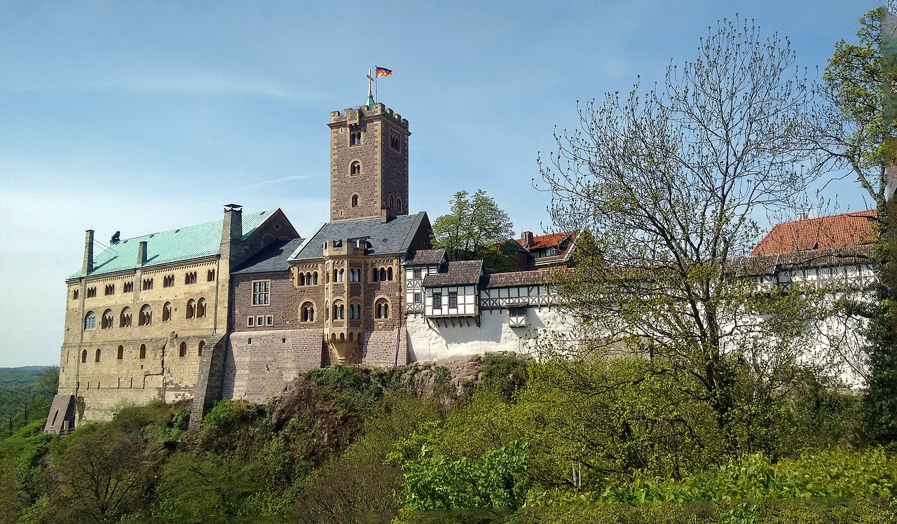 wartburg castle  eisenach  luther free photo